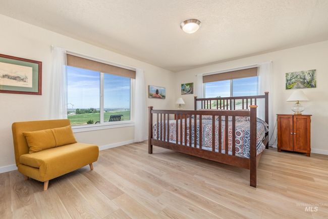 8142 Us Highway 95, House other with 3 bedrooms, 2 bathrooms and 2 parking in Marsing ID | Image 20