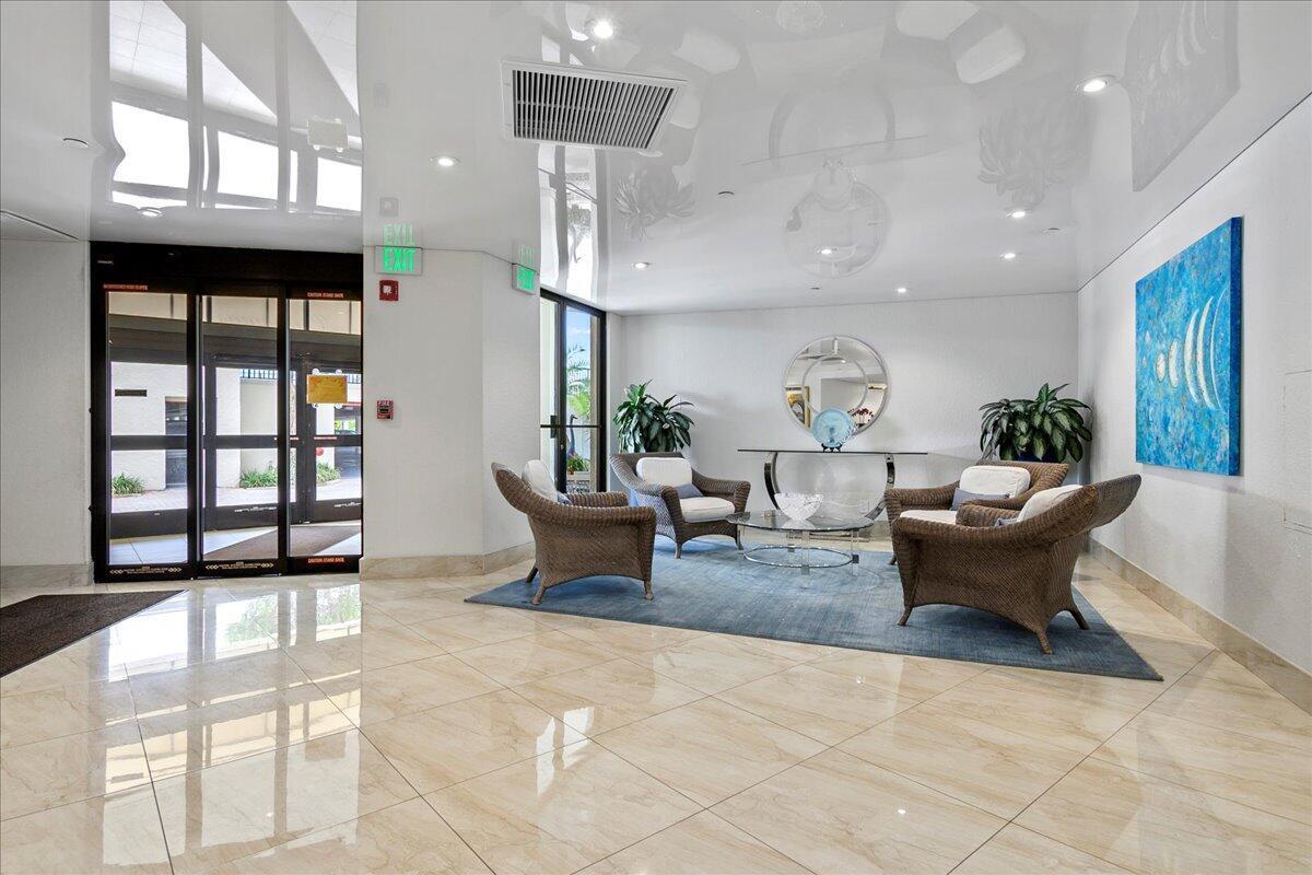 Residential Lease in Singer Island 4