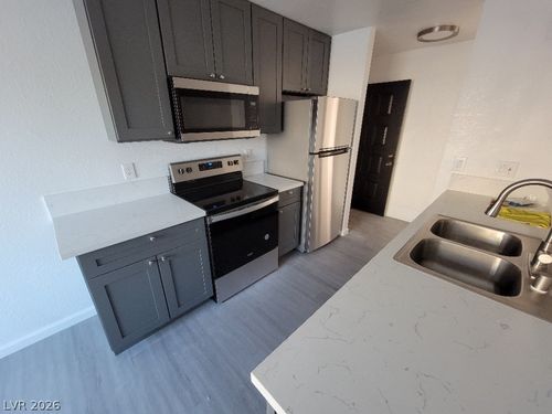 b-2771 Mountain Vista St, Las Vegas, NV, 89121-7661 | Card Image