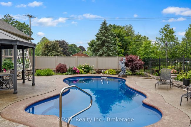 3676 Rebstock Rd, House other with 5 bedrooms, 4 bathrooms and 13 parking in Crystal Beach ON | Image 30