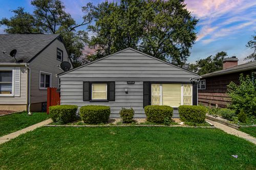 16814 Crane Ave, Hazel Crest, IL, 60429-1219 | Card Image
