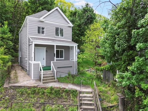 916 Sarah St, West Homestead, PA, 15120-1135 | Card Image