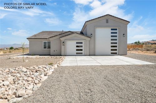4670 W Chino Dr, Golden Valley, AZ, 86413-8036 | Card Image