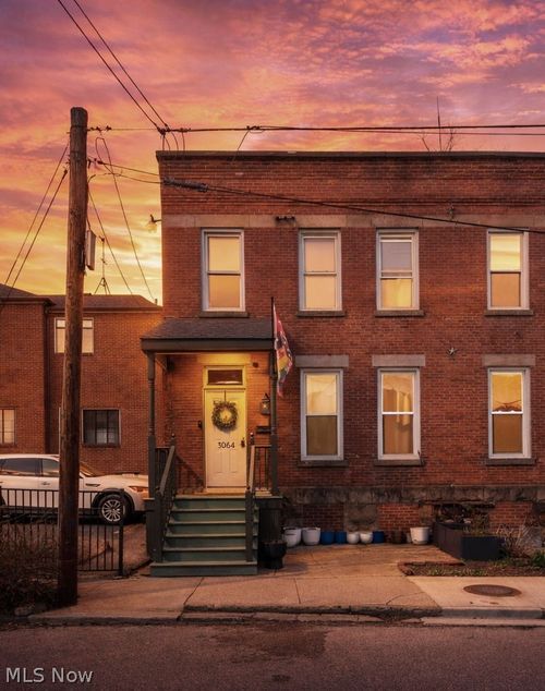 5-3064 Mabel Court, Cleveland, OH, 44113 | Card Image