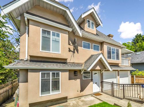 1089 King Edward Ave E, Vancouver, BC, V5V2E8 | Card Image