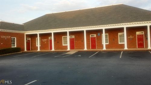 205 E Taylor St, Griffin, GA, 30223-3421 | Card Image