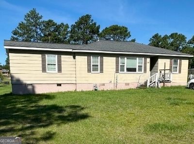 320 Hill Street, House other with 3 bedrooms, 2 bathrooms and null parking in Swainsboro GA | Image 1