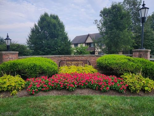 14 Kensington Rd, Chatham Twp, NJ, 07928-1784 | Card Image