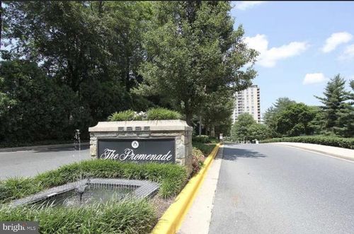 apt-620s-5225 Pooks Hill Rd, BETHESDA, MD, 20814-6710 | Card Image