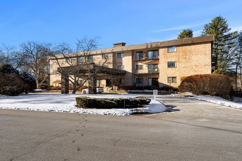 unit-134-181 Littleton Rd, Chelmsford, MA, 01824-2640 | Card Image