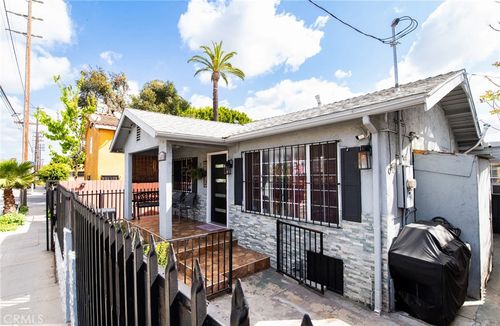 5608 Hooper Ave, LOS ANGELES, CA, 90011-4841 | Card Image