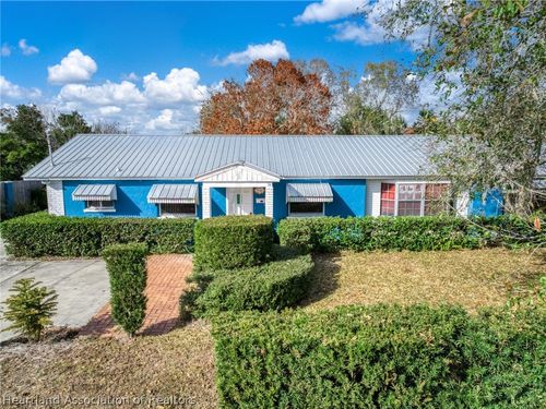 313 E Canfield St, Avon Park, FL, 33825-4003 | Card Image