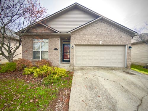 352 Lucille Dr, Lexington, KY, 40511-8796 | Card Image