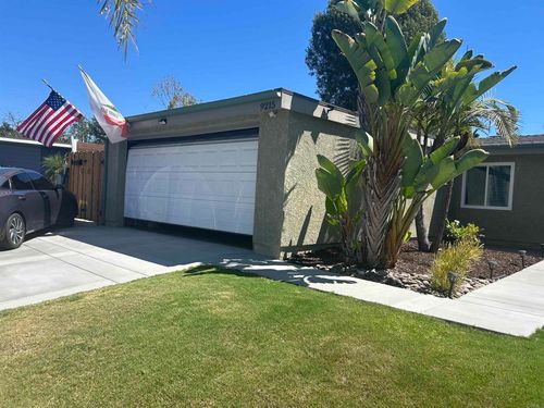 9215 Huntington Ave, San Diego, CA, 92123-3124 | Card Image