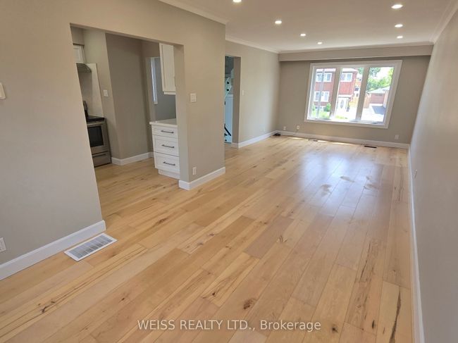 14 Snowood Crt, House attached with 3 bedrooms, 2 bathrooms and 4 parking in North York ON | Image 15