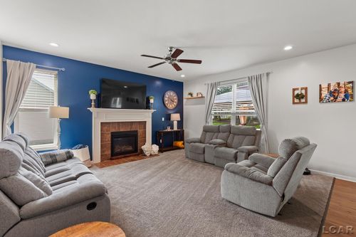 1654 Nicholas Ln, Adrian, MI, 49221-8001 | Card Image