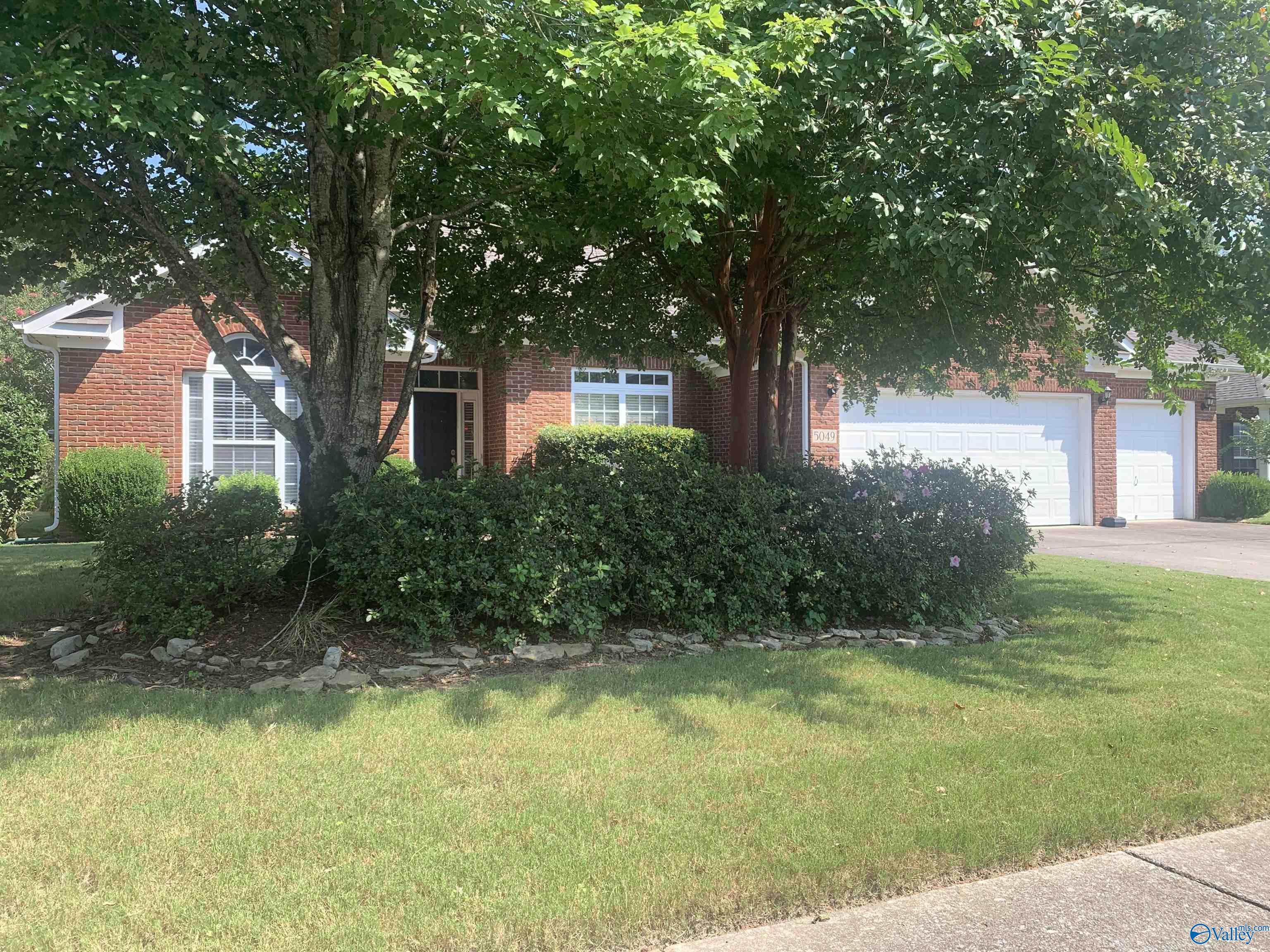 Patriot Park Dr, Owens Cross Roads, AL 35763
