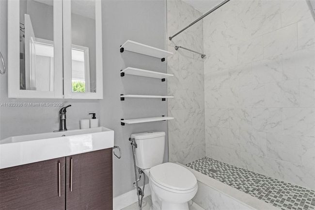 10371 Sw 146 Th St, House other with 5 bedrooms, 3 bathrooms and null parking in Miami FL | Image 39
