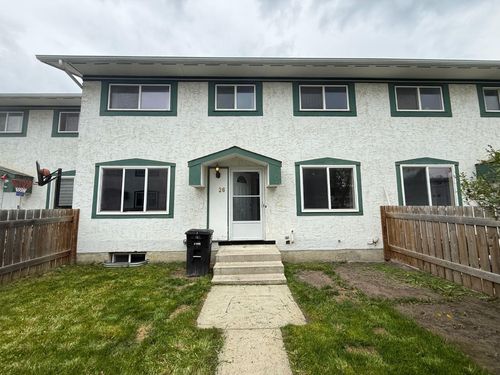 26-110 Tamarack Avenue, Hinton, AB, T7V1C5 | Card Image