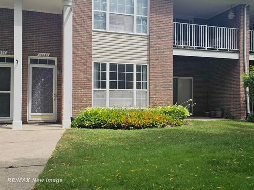 16262 Grandview Dr, Macomb, MI, 48044-4067 | Card Image