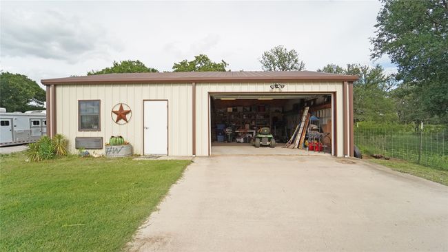 Shop & Guest Quarters | Image 24