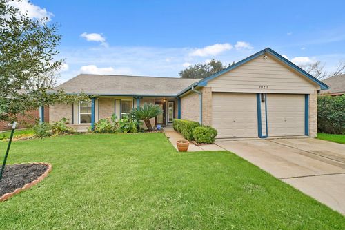 19211 Haystream Dr, Katy, TX, 77449-3964 | Card Image
