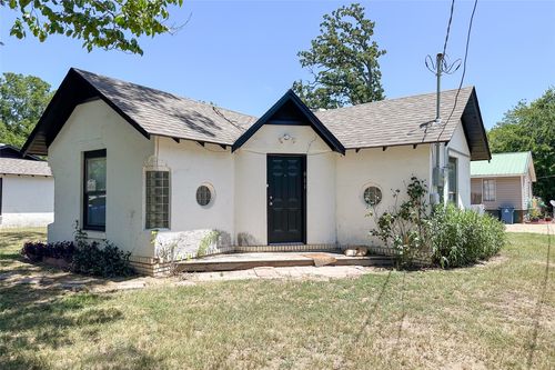 911 Alice St, Trinidad, TX, 75163-6066 | Card Image