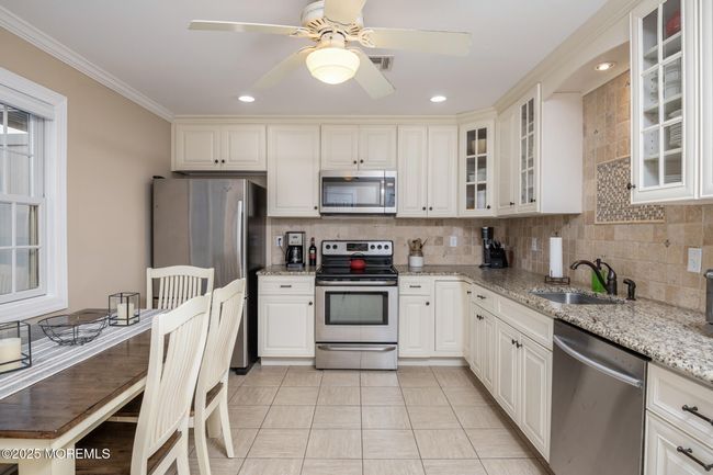 234 13 Th Ave, Condo with 3 bedrooms, 2 bathrooms and 1 parking in Seaside Park NJ | Image 8