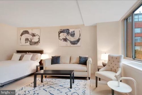 apt-741-1111 Arlington Blvd, ARLINGTON, VA, 22209-3206 | Card Image