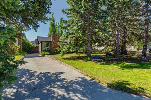 10220 Brookpark Blvd Sw, Calgary, AB, T2W2P7 | Card Image