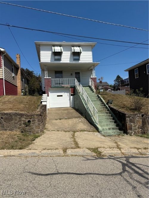 2483 Chestnut St, Steubenville, OH, 43952-2415 | Card Image