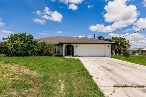 176 N Waterway Dr Nw, Port Charlotte, FL, 33952-7947 | Card Image