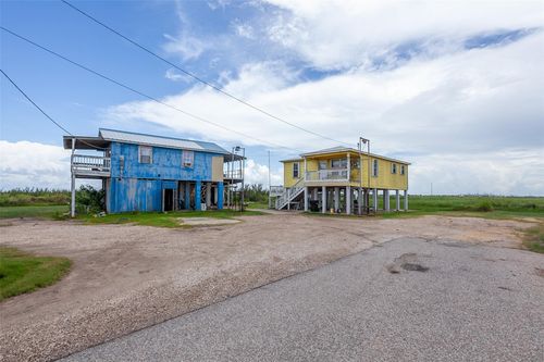 7437 S 7th Ave, Sabine Pass, TX, 77655 | Card Image