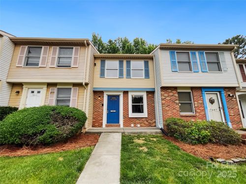 7609 Holly Grove Ct, Charlotte, NC, 28227-2576 | Card Image