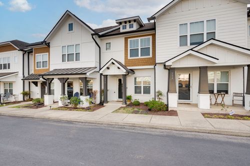 206 W Mill Dr, Nashville, TN, 37209-2577 | Card Image