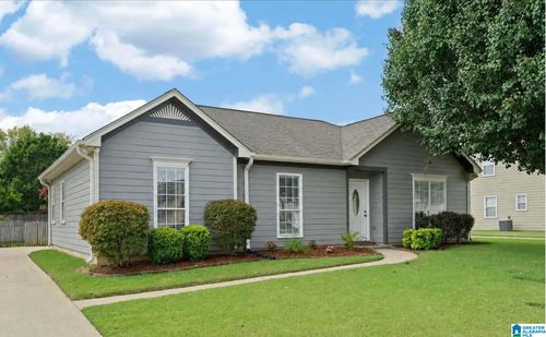 199 Stonecliff Cir, Pelham, AL, 35124-3924 | Card Image