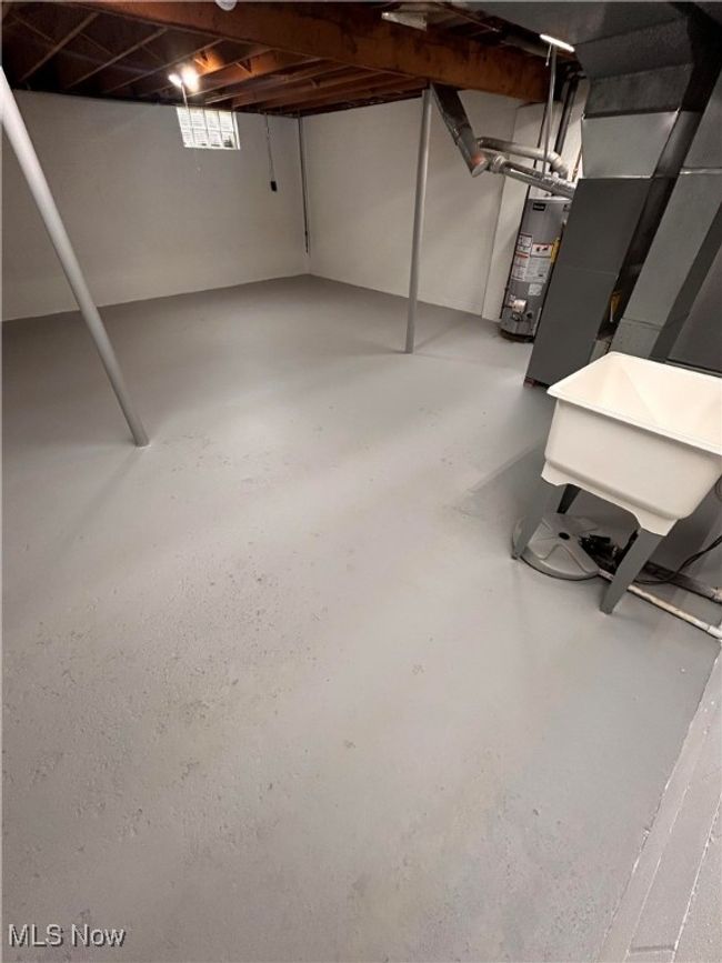 Below grade area with water heater | Image 21