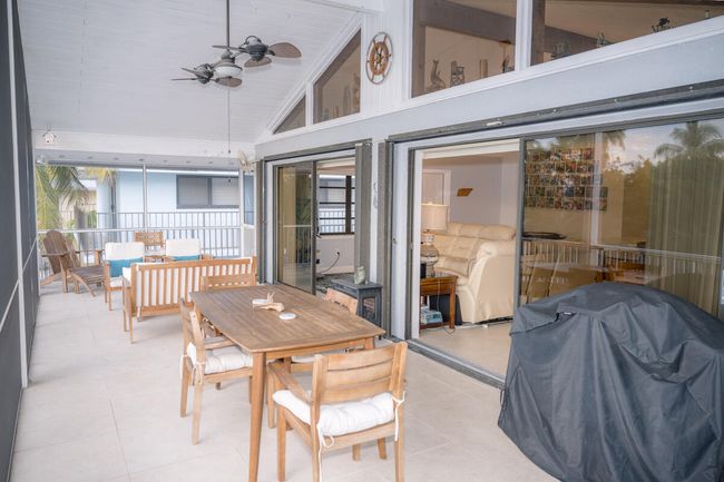 Porch | Image 33