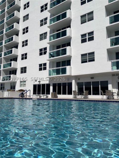304-3000 S Ocean Dr, Hollywood, FL, 33019-2849 | Card Image