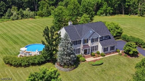 28 Music Mountain Blvd, Lambertville, NJ, 08530-3442 | Card Image