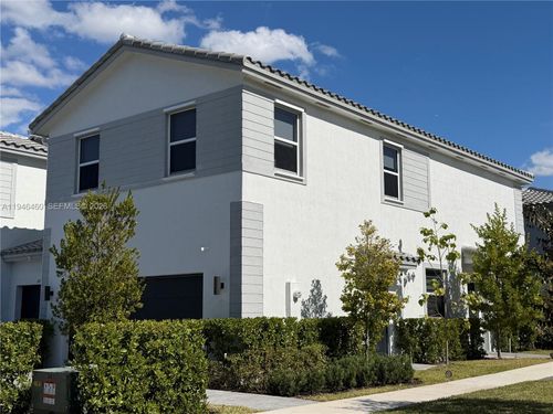 145 Sw 184th Pl, Pembroke Pines, FL, 33029-6016 | Card Image