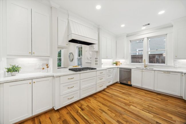 1343 Allston St, House other with 4 bedrooms, 4 bathrooms and 2 parking in Houston TX | Image 17