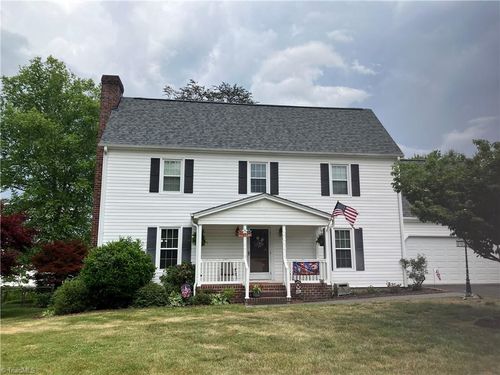1694 Woodbury Ln, Mount Airy, NC, 27030-3078 | Card Image