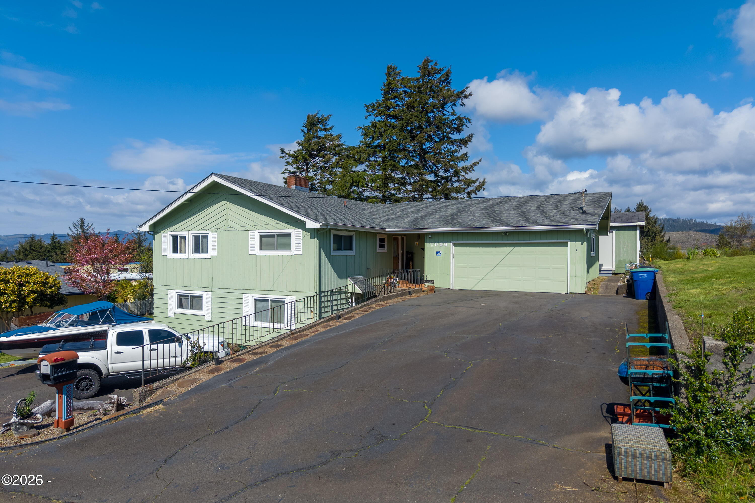 Residential in Lincoln City 2