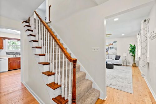4017 Everett Dr, Loveland, OH, 45140-1009 | Card Image