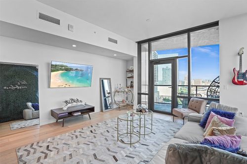 apt-1409-70 Rainey St, Austin, TX, 78701-4740 | Card Image
