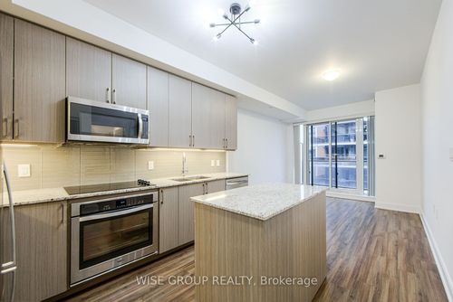 1210b-9600 Yonge St, Richmond Hill, ON, L4C0X3 | Card Image
