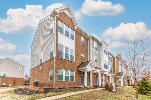 167 Canterbury Way, Lake Zurich, IL, 60047-9216 | Card Image