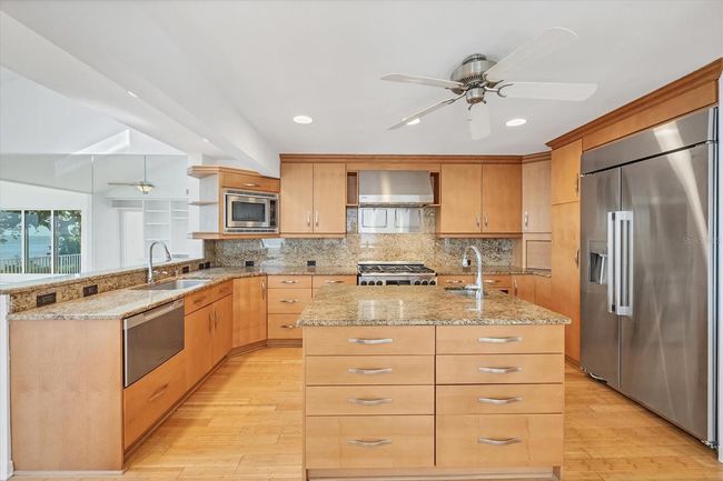 79 Tidy Island Blvd, Condo with 3 bedrooms, 3 bathrooms and null parking in BRADENTON FL | Image 14