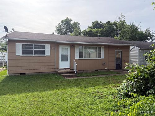 2032 Tennessee St, Poplar Bluff, MO, 63901-6600 | Card Image